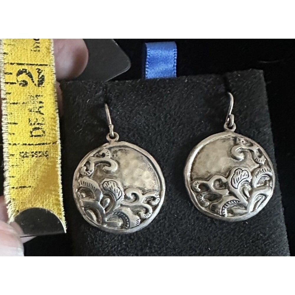SILPADA Round "TIDAL WAVE" Disc EMBOSSED Earrings Hammered .925 Sterling Silver - Picture 2 of 7